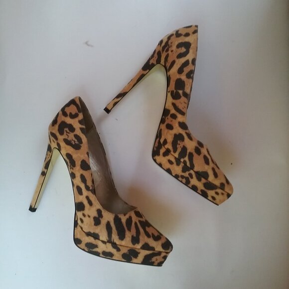 Woman' Shoes Pumps Size 9 "Luichiny" leopard Print Suede, 5.50 Heel, 1" Platform - Picture 4 of 16